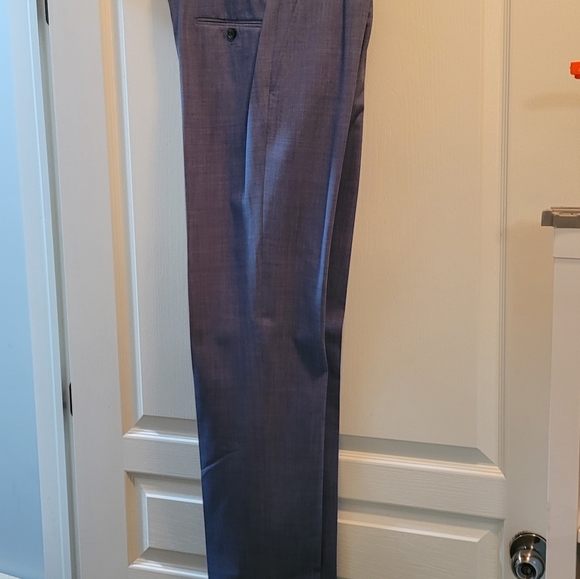 Kenneth Cole Suit 40R/38R - Picture 4 of 8